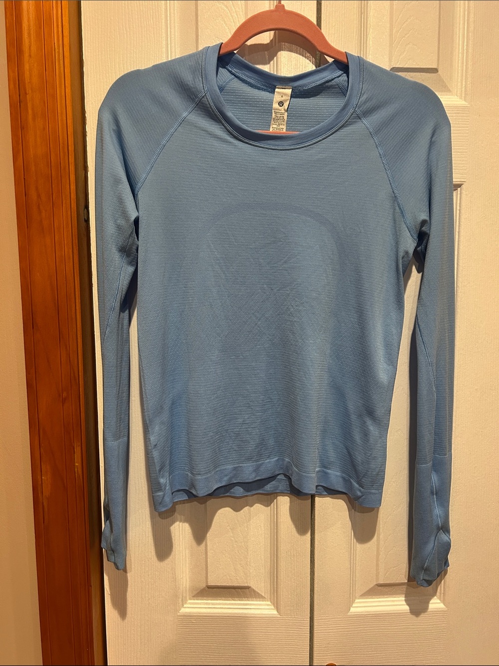 lululemon athletica Light Blue Long-Sleeve Crew Neck Top